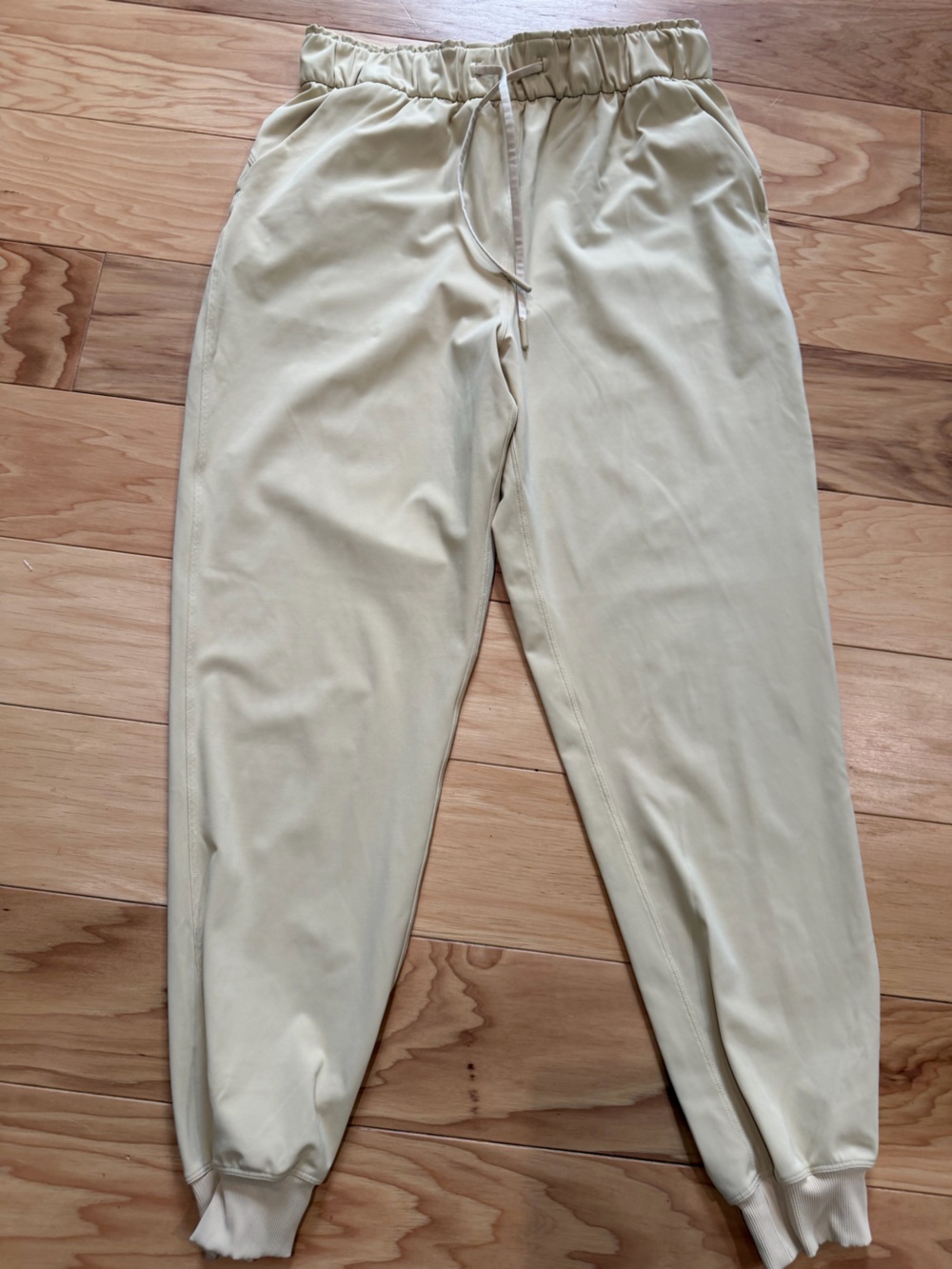 Lululemon Stretch High Rise Jogger Full Length Women’s Size 8 Beige Luxtreme